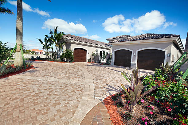 Best Commercial Driveway Pavers  in Moxee, WA